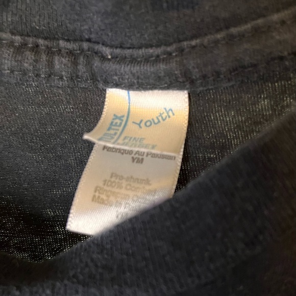 Vintage Underoarh Rock band Tultex Black T-Shirt with Purple and Blue Graphic - Picture 2 of 4